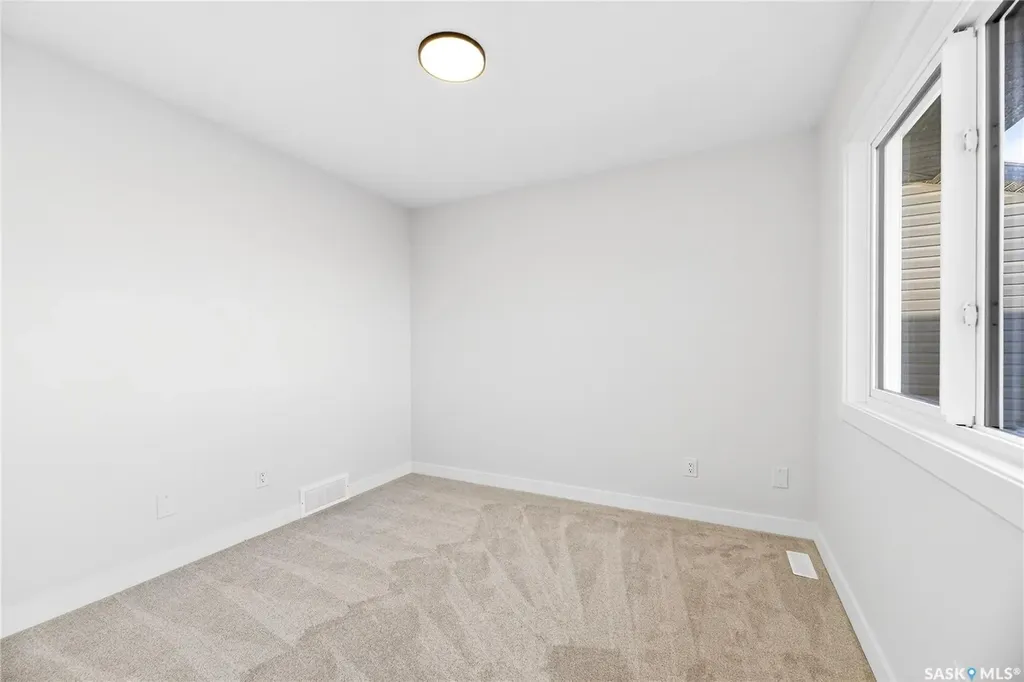283 Nazarali Way Saskatoon SK S7V 1X6