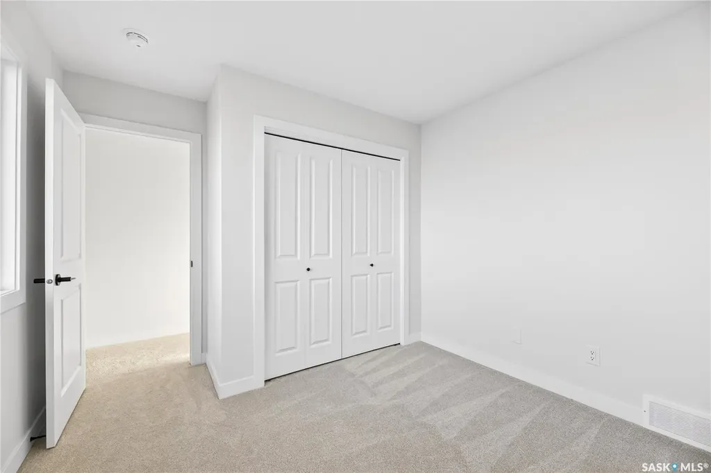 283 Nazarali Way Saskatoon SK S7V 1X6