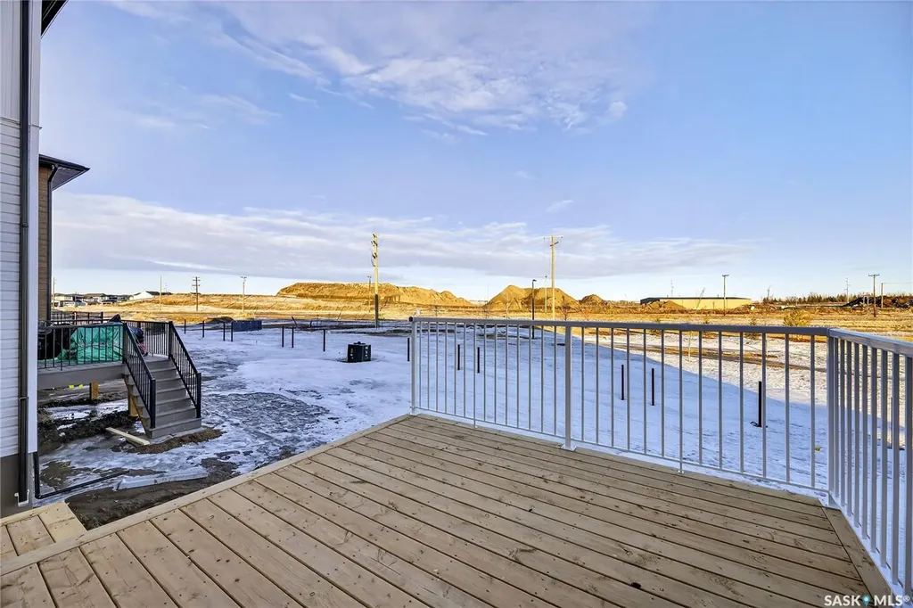 283 Nazarali Way Saskatoon SK S7V 1X6