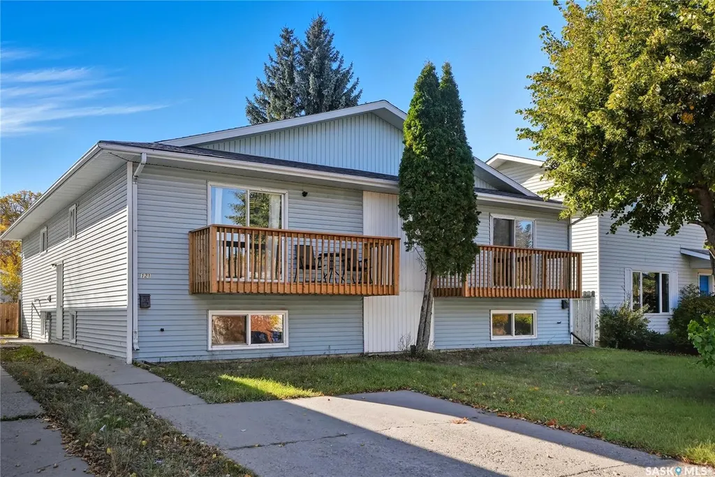 121 Olmstead Road Saskatoon SK S7M 4L9