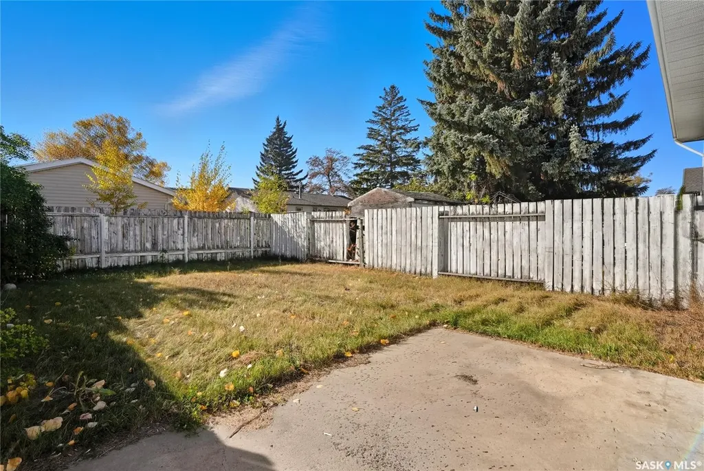 121 Olmstead Road Saskatoon SK S7M 4L9