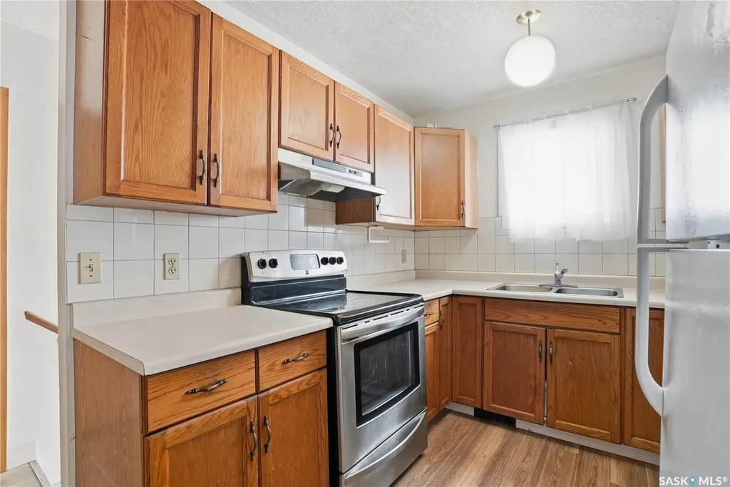 121 Olmstead Road Saskatoon SK S7M 4L9