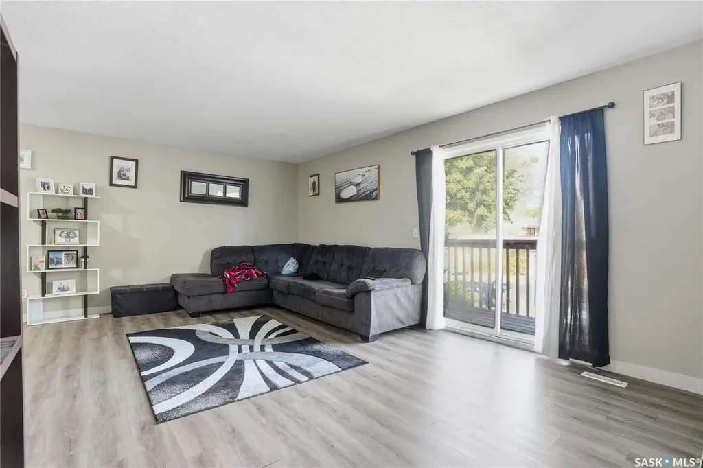 121 Olmstead Road Saskatoon SK S7M 4L9