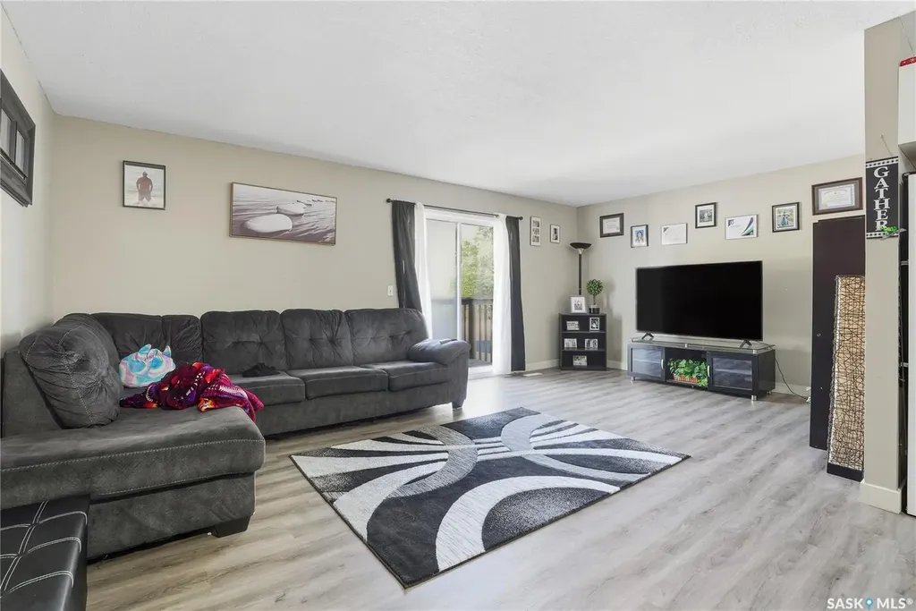 121 Olmstead Road Saskatoon SK S7M 4L9