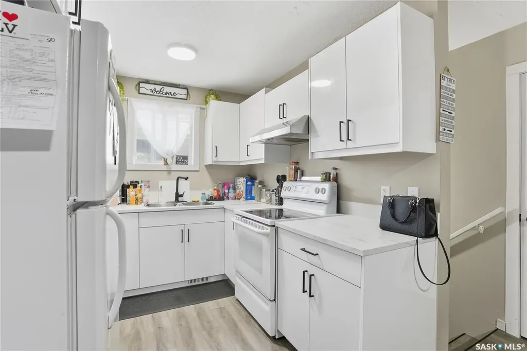 121 Olmstead Road Saskatoon SK S7M 4L9