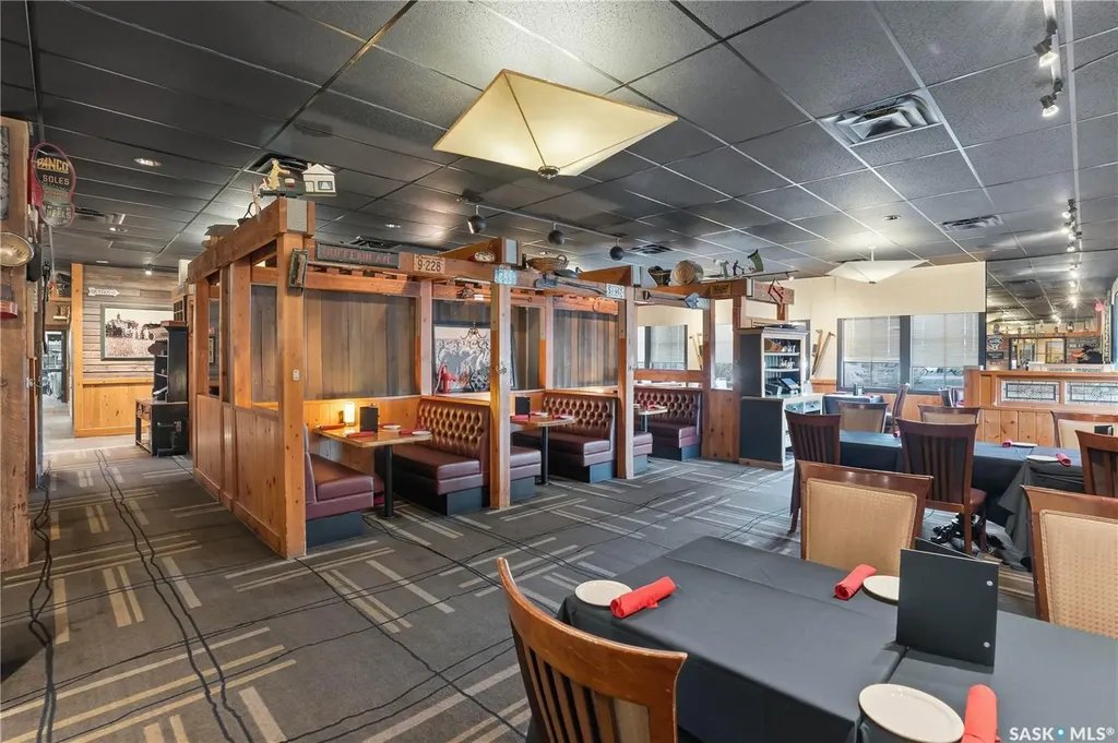 2806 8th Street E Saskatoon SK S7H 1A9