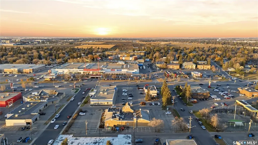 2806 8th Street E Saskatoon SK S7H 1A9