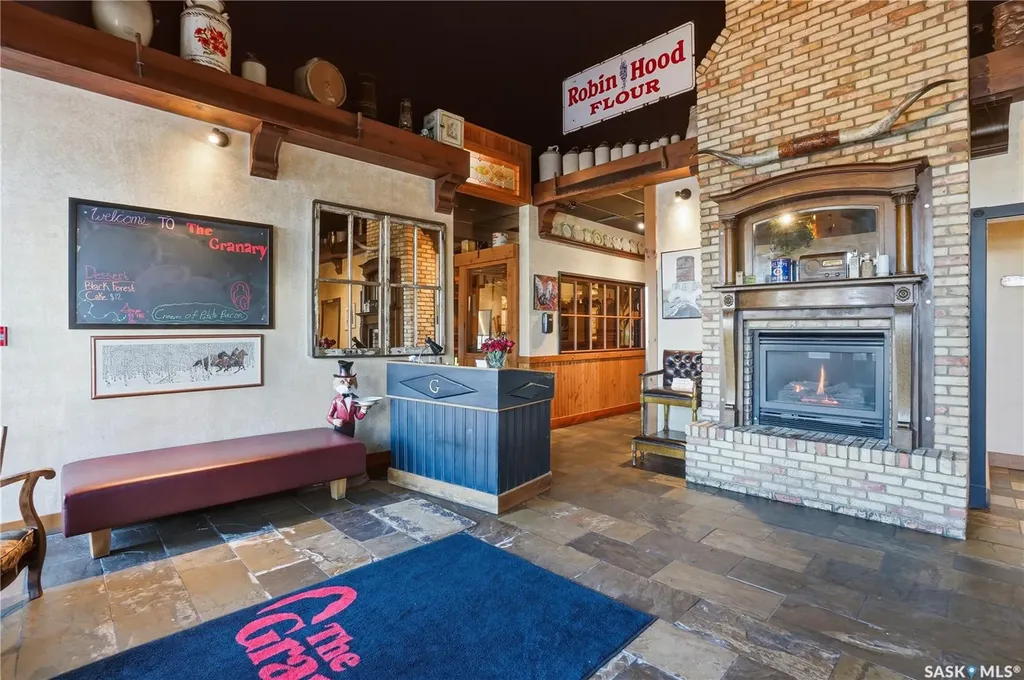2806 8th Street E Saskatoon SK S7H 1A9