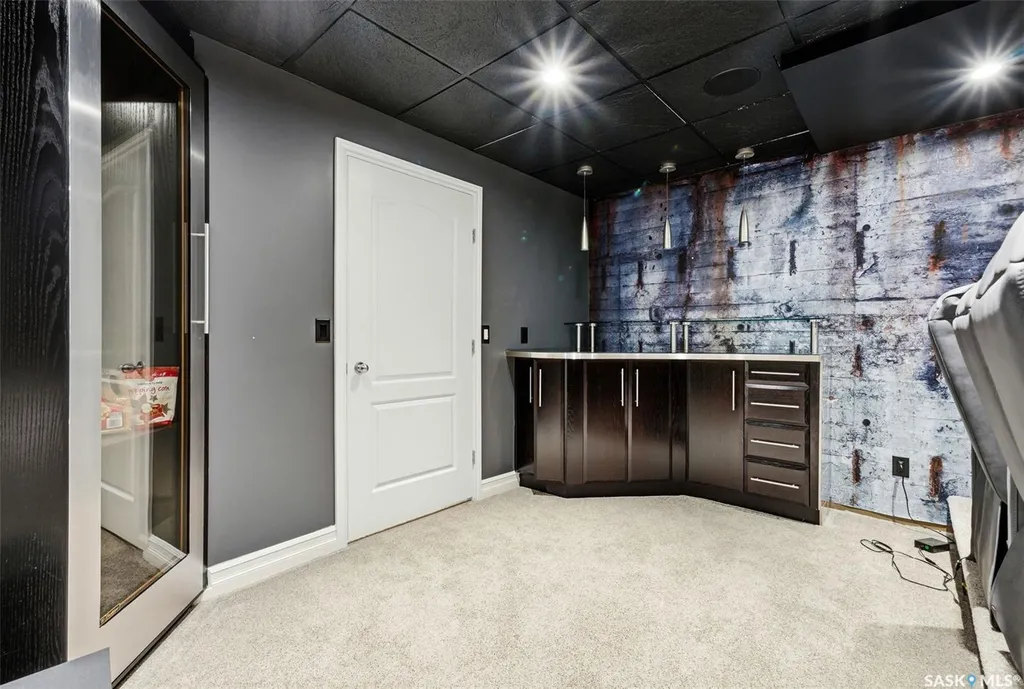 3606 Selinger Crescent Regina SK S4V 2H6
