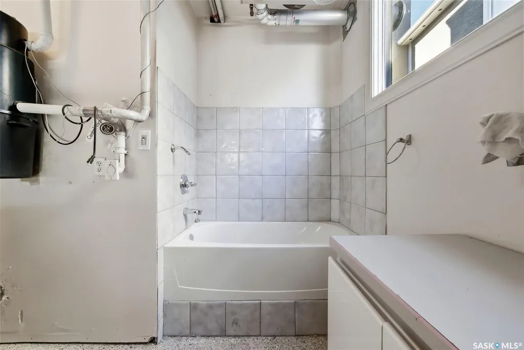 3606 Selinger Crescent Regina SK S4V 2H6