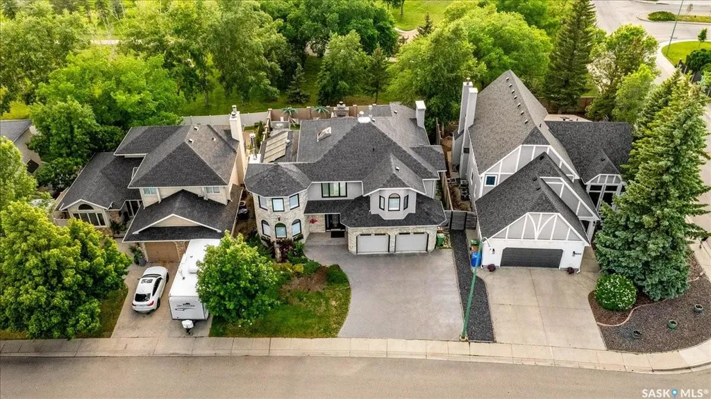 3606 Selinger Crescent Regina SK S4V 2H6