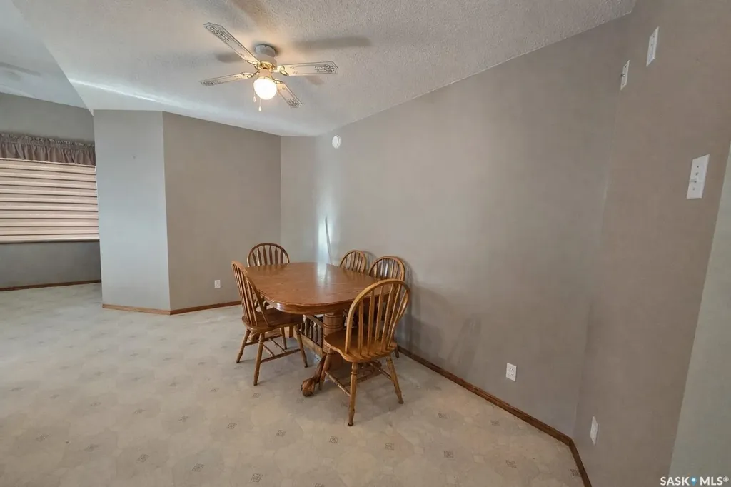 260 5th Avenue E Unity SK S0K 4L0