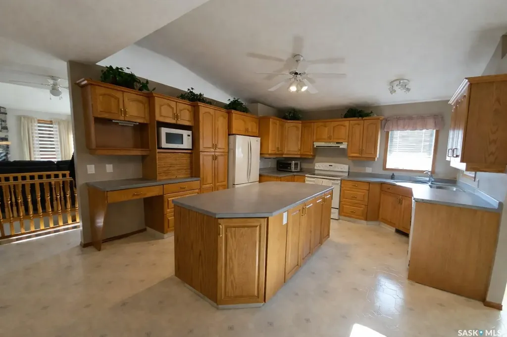 260 5th Avenue E Unity SK S0K 4L0
