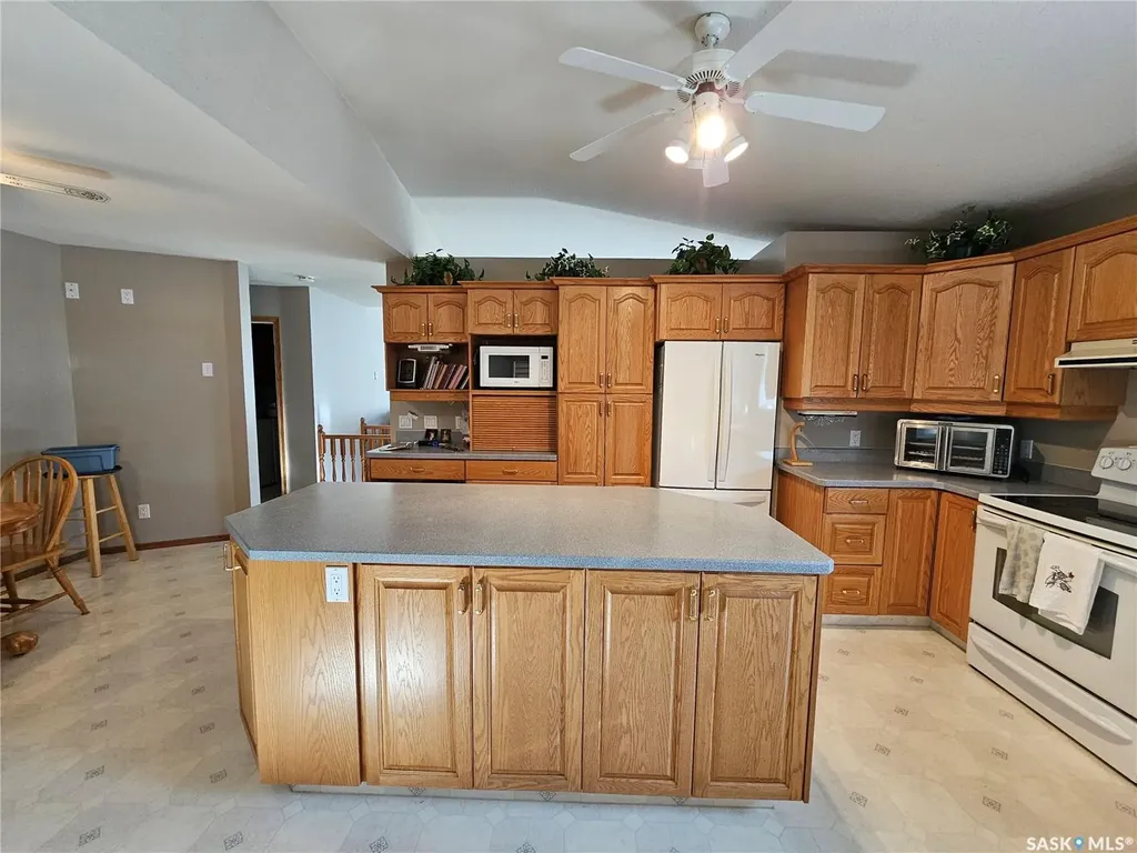 260 5th Avenue E Unity SK S0K 4L0