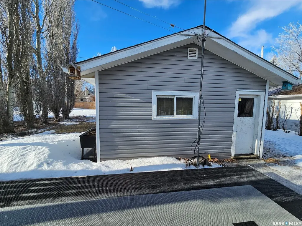 260 5th Avenue E Unity SK S0K 4L0