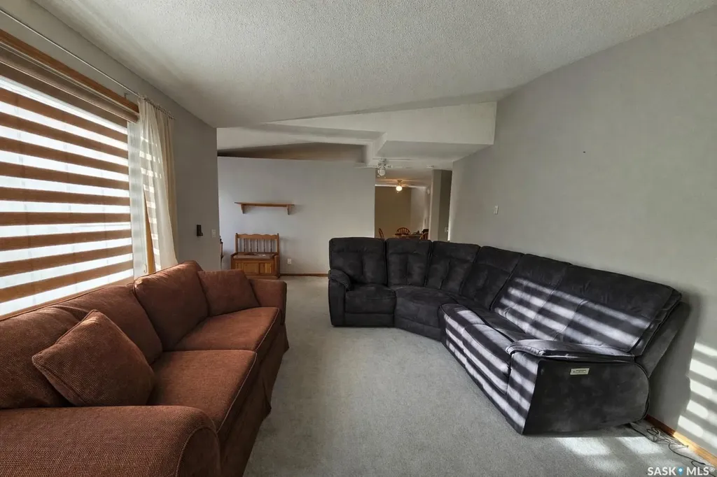 260 5th Avenue E Unity SK S0K 4L0