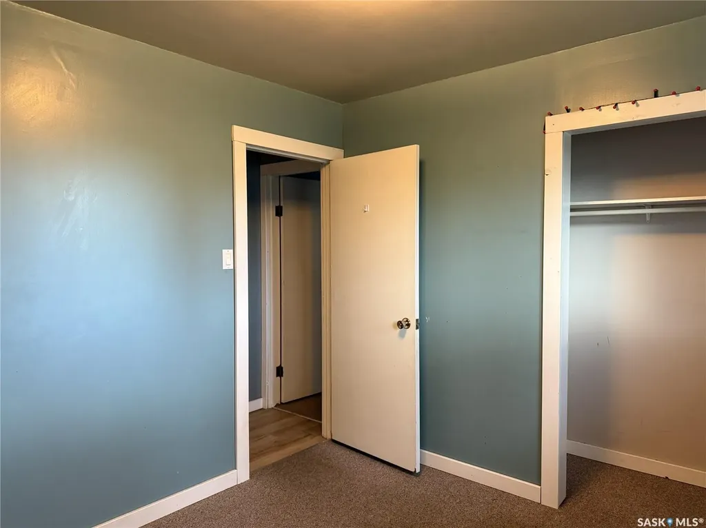 518 3rd Avenue W Meadow Lake SK S9X 1B3