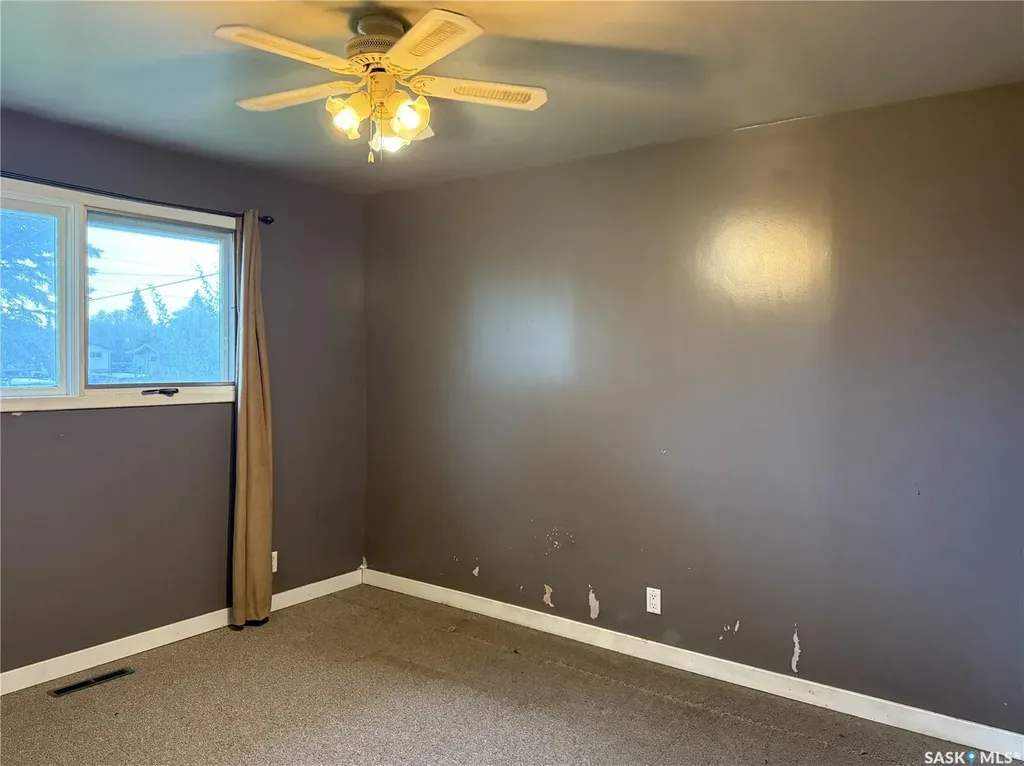 518 3rd Avenue W Meadow Lake SK S9X 1B3