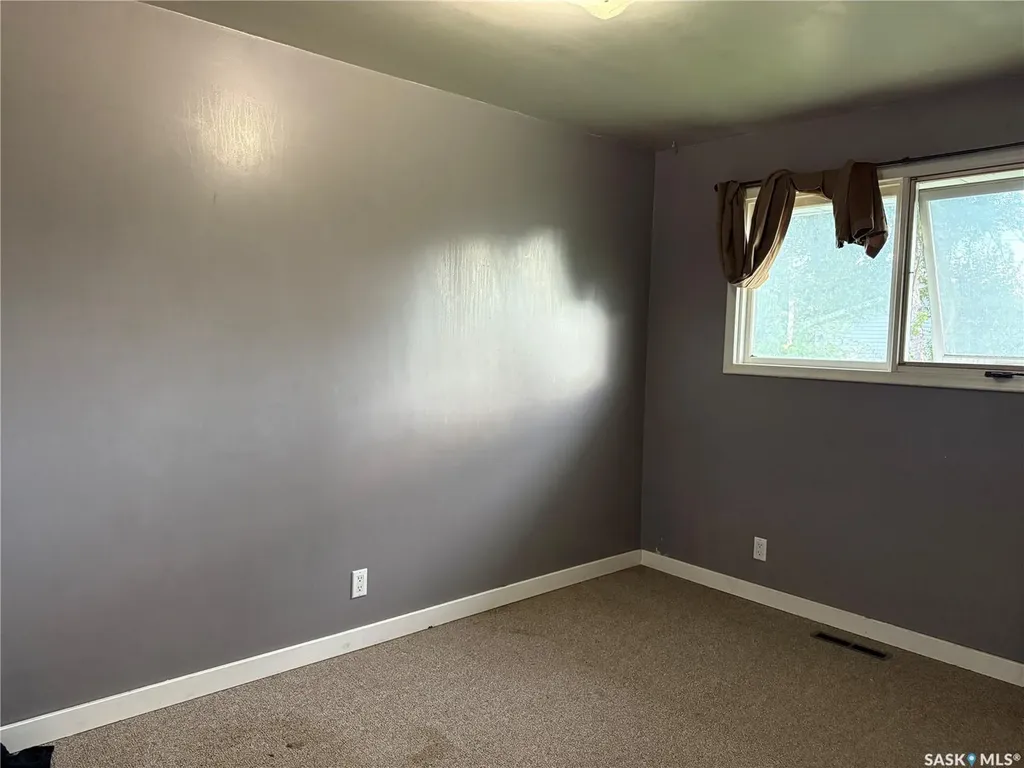 518 3rd Avenue W Meadow Lake SK S9X 1B3