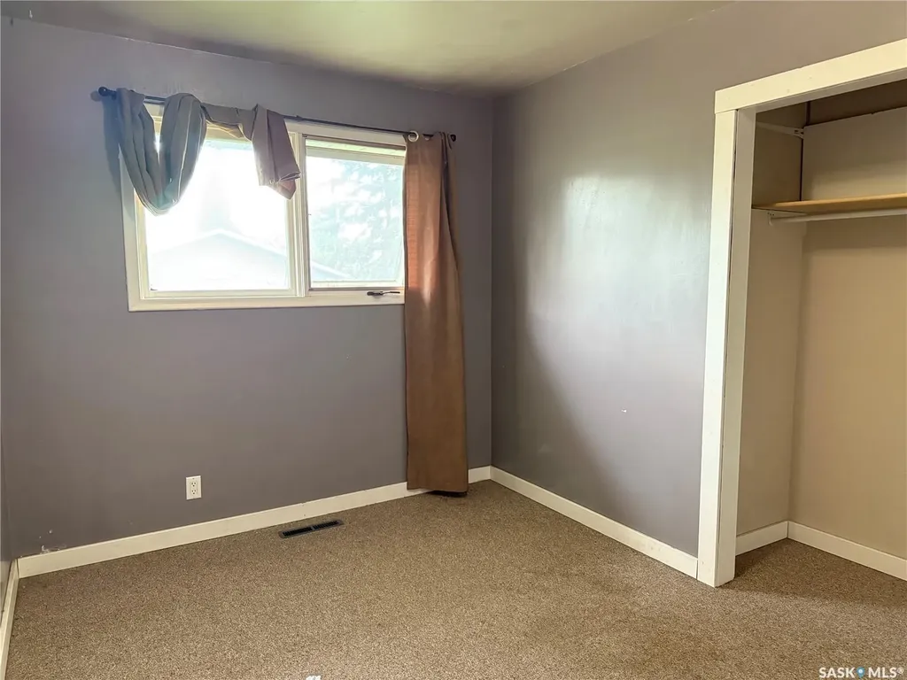 518 3rd Avenue W Meadow Lake SK S9X 1B3