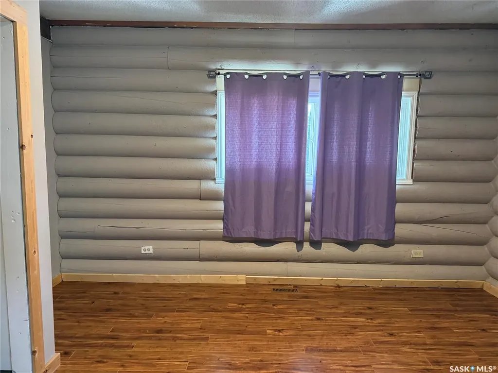 804 Studer Street La Ronge SK S0J 1L0