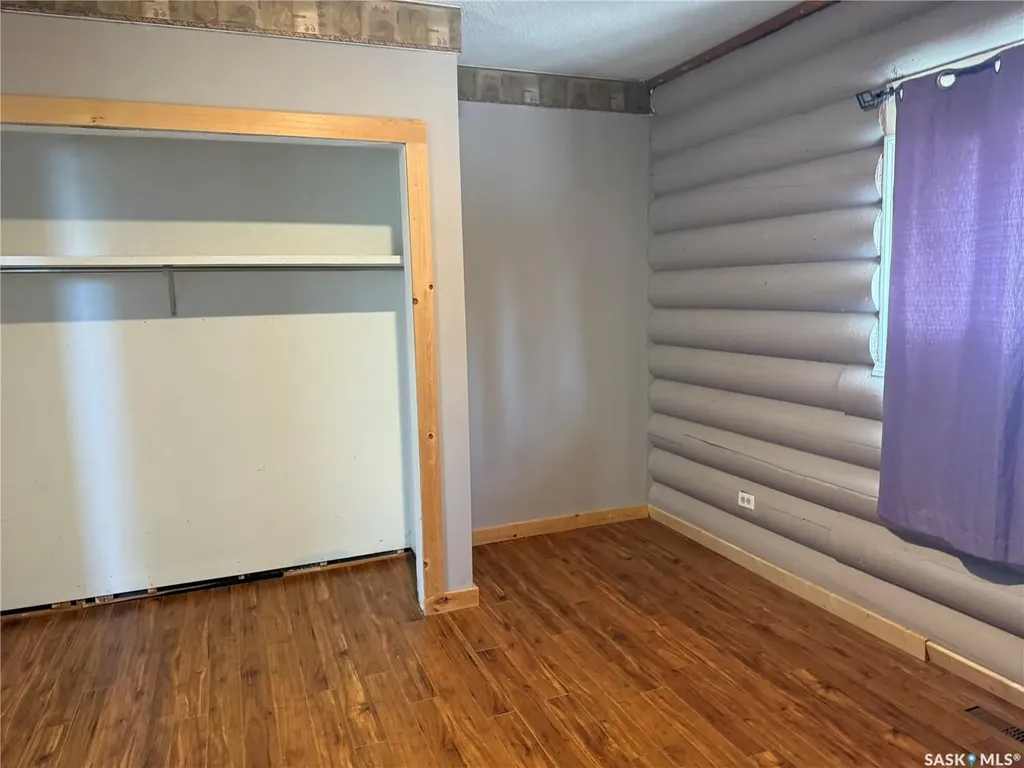 804 Studer Street La Ronge SK S0J 1L0