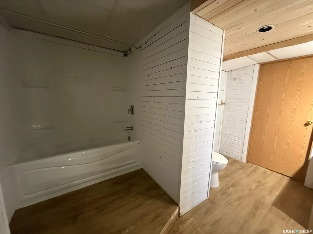 804 Studer Street La Ronge SK S0J 1L0