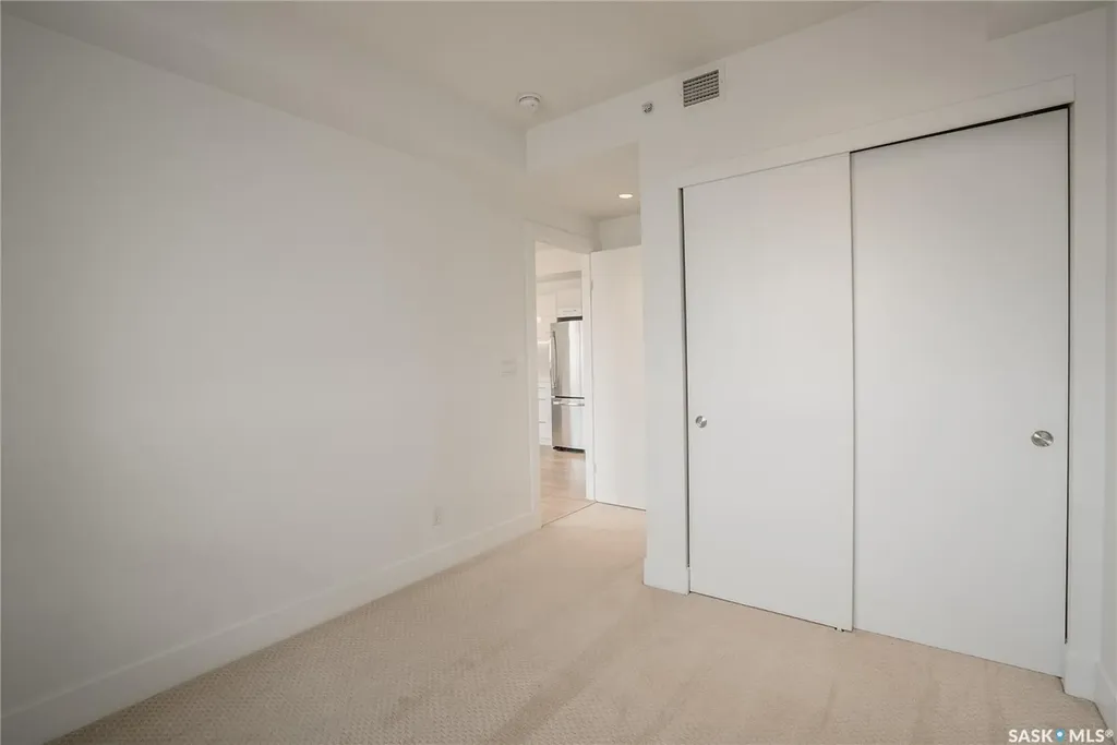 409 B Avenue S Saskatoon SK S7M 5M8