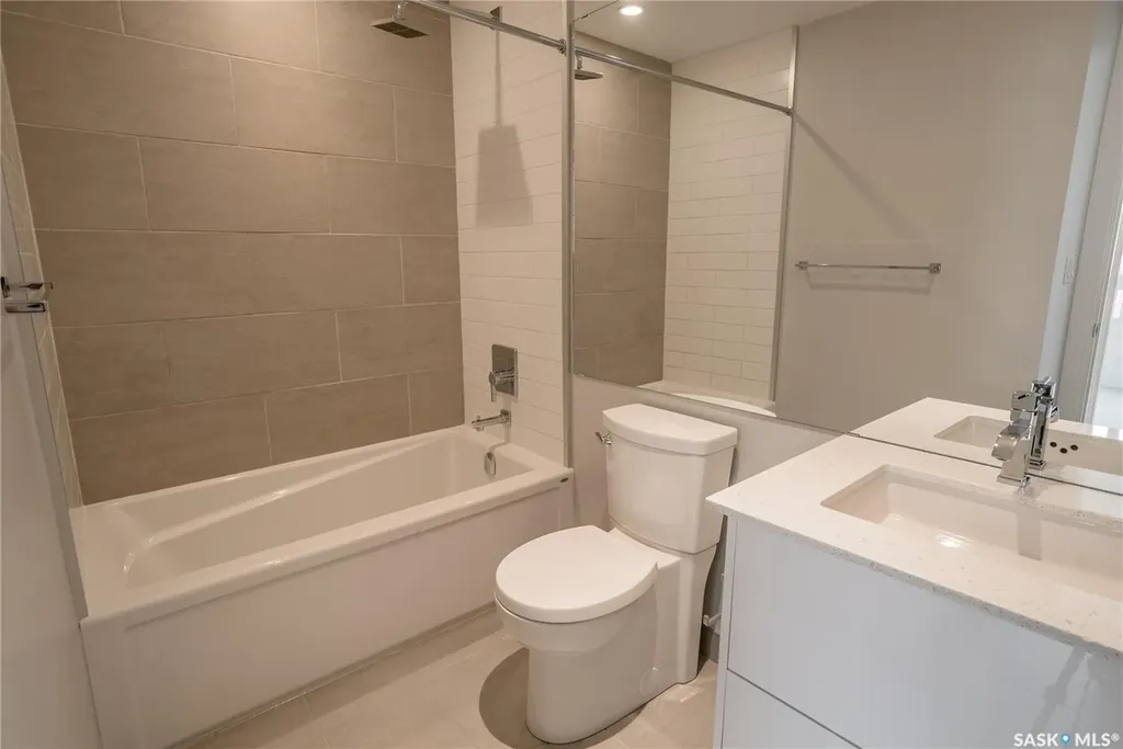 409 B Avenue S Saskatoon SK S7M 5M8