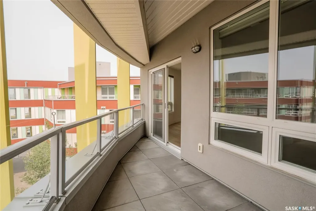 409 B Avenue S Saskatoon SK S7M 5M8