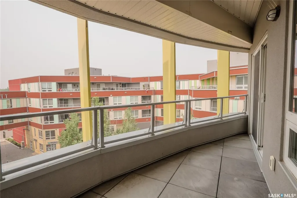 409 B Avenue S Saskatoon SK S7M 5M8