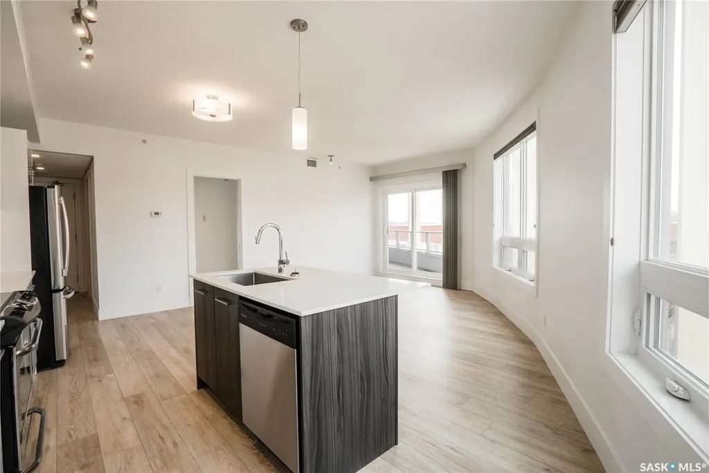 409 B Avenue S Saskatoon SK S7M 5M8