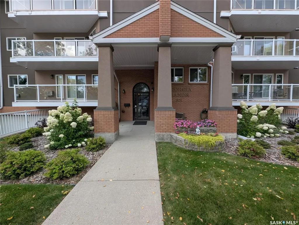 921 Main Street E Saskatoon SK S7H 0K5