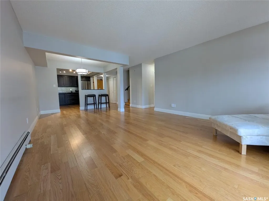 921 Main Street E Saskatoon SK S7H 0K5