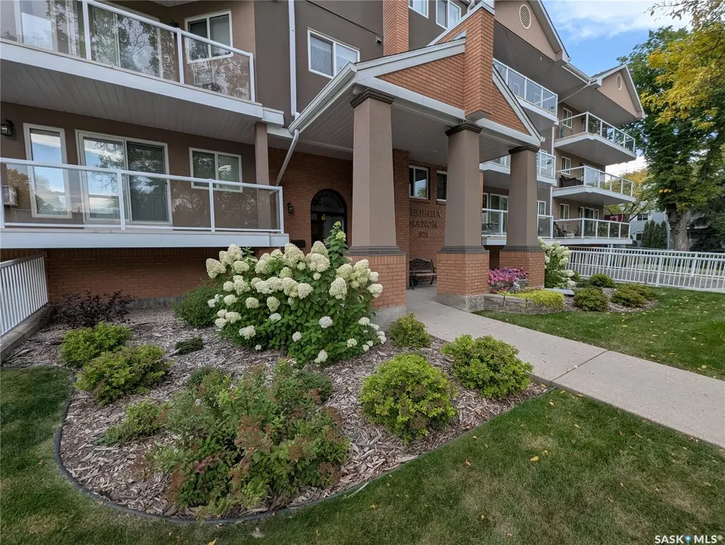 921 Main Street E Saskatoon SK S7H 0K5