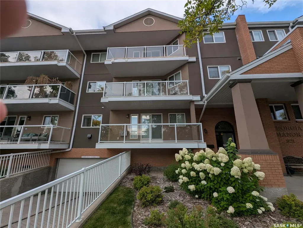 921 Main Street E Saskatoon SK S7H 0K5