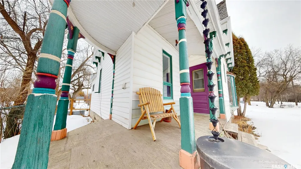 107 3rd Avenue Scott SK S0K 4A0