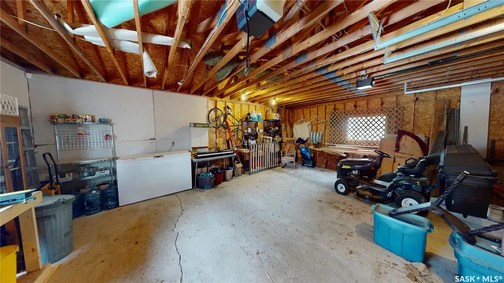 107 3rd Avenue Scott SK S0K 4A0