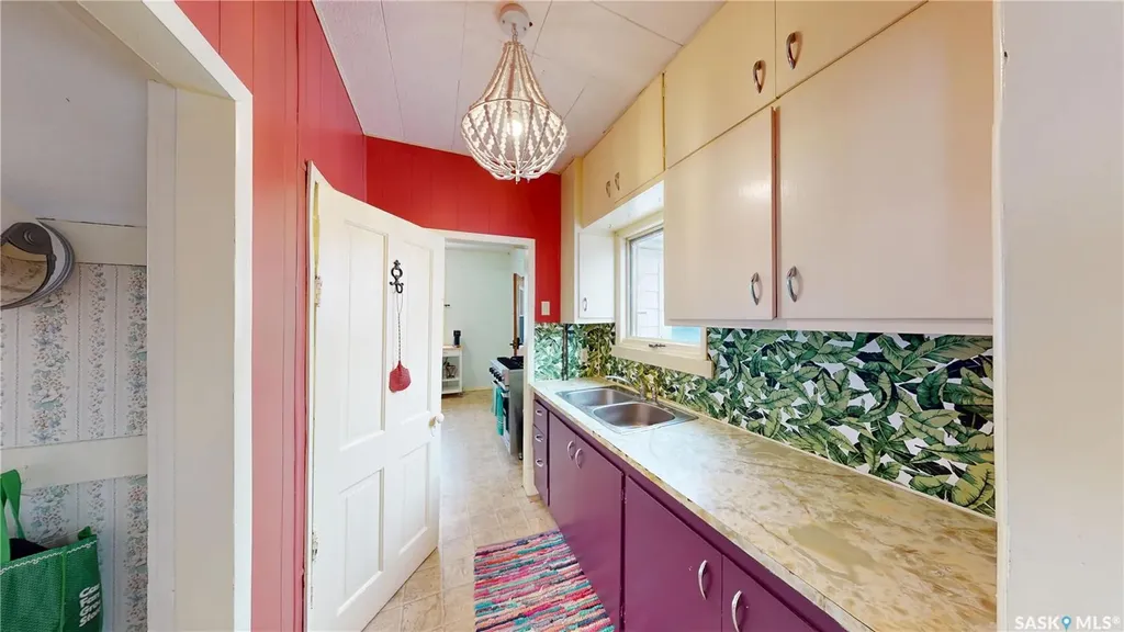 107 3rd Avenue Scott SK S0K 4A0