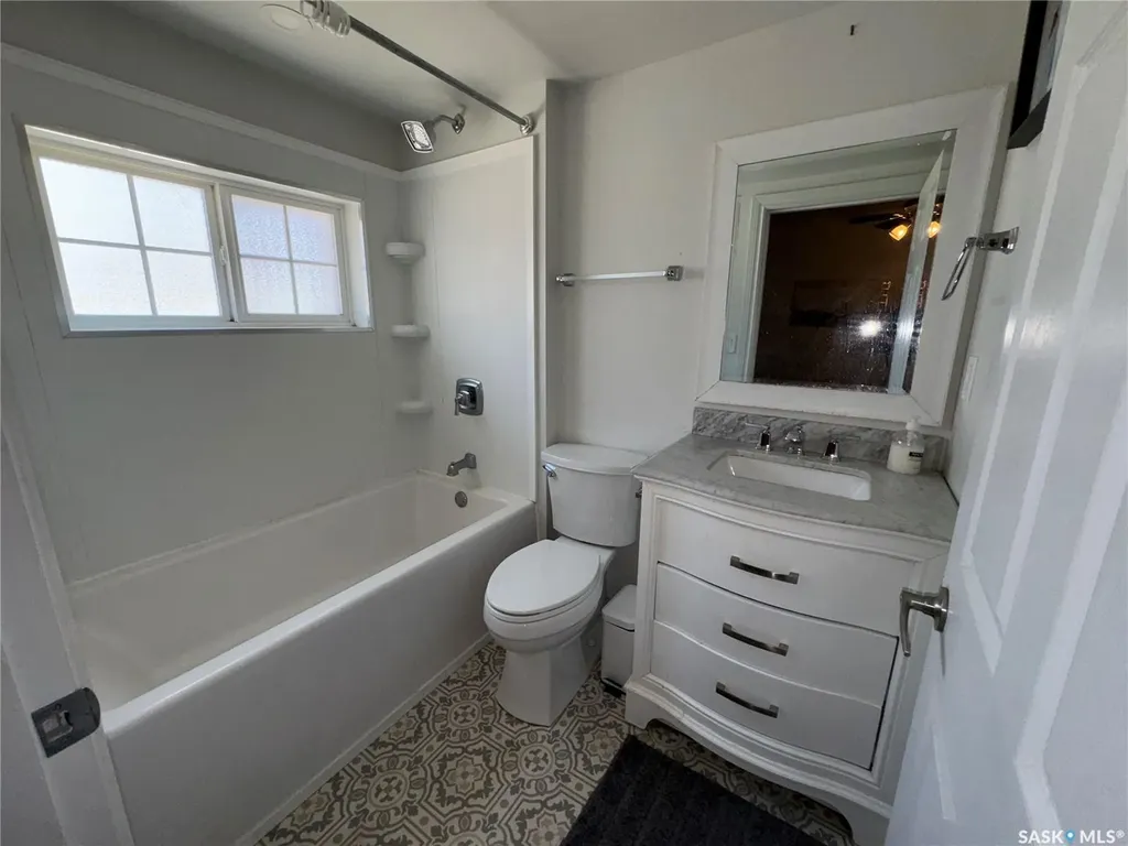 2125 Lorne Street Regina SK S4P 2M6