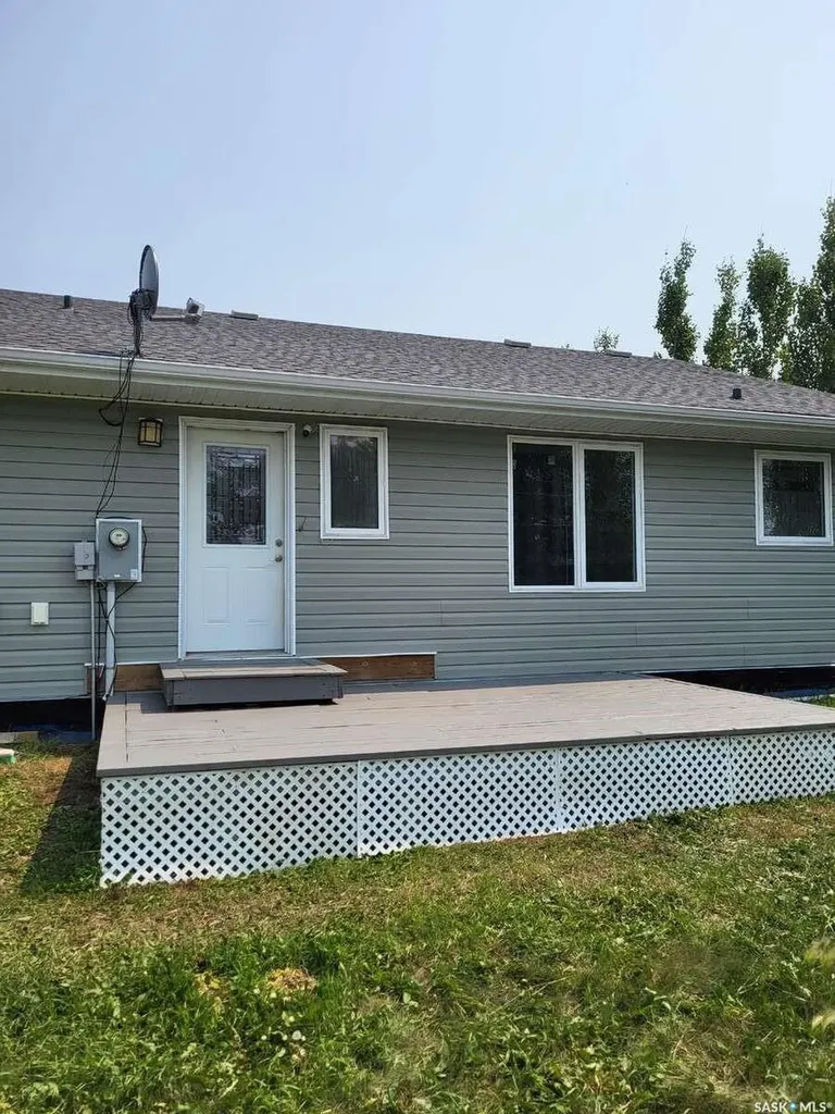 210 Douglas Place Waseca SK S0M 3A0