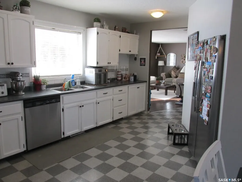 205 6th Street N Nipawin SK S0E 1E0