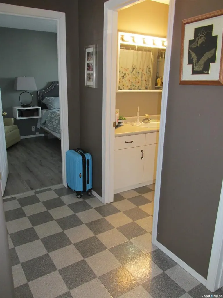 205 6th Street N Nipawin SK S0E 1E0