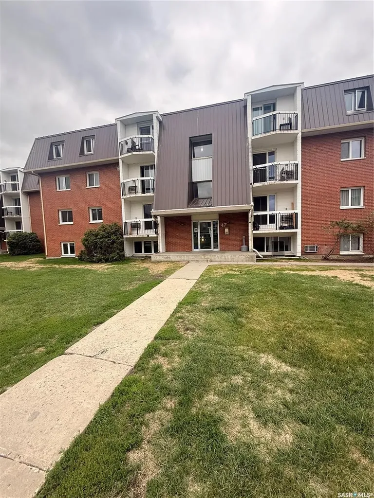 47 Centennial Street Regina SK S4S 6P8