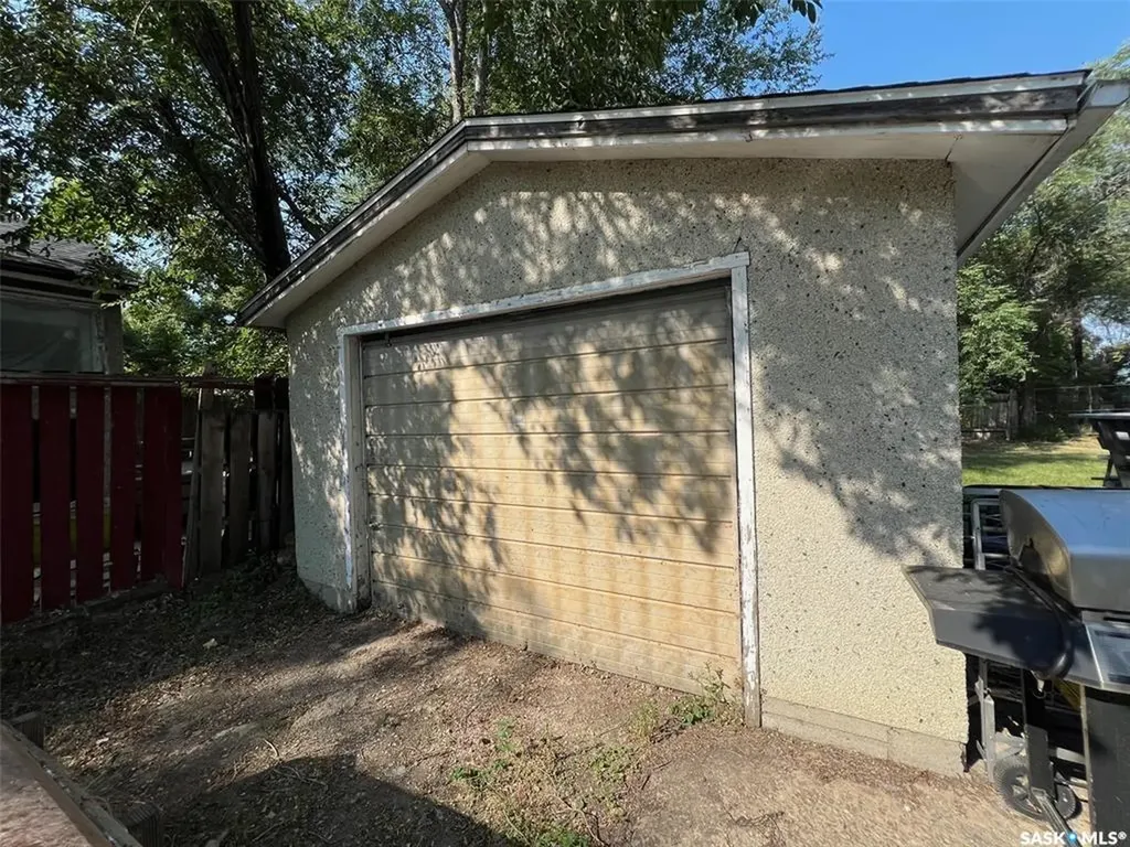 1581 103rd Street North Battleford SK S9A 1L4