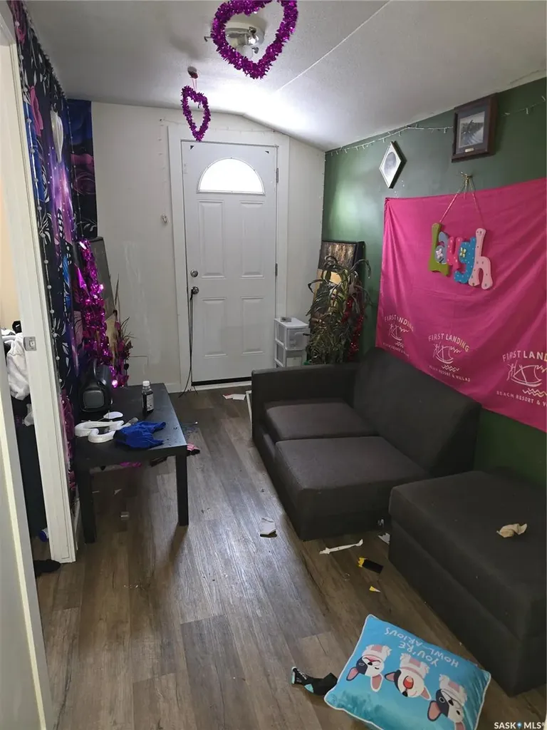 125 S Avenue S Saskatoon SK S7M 2Z7