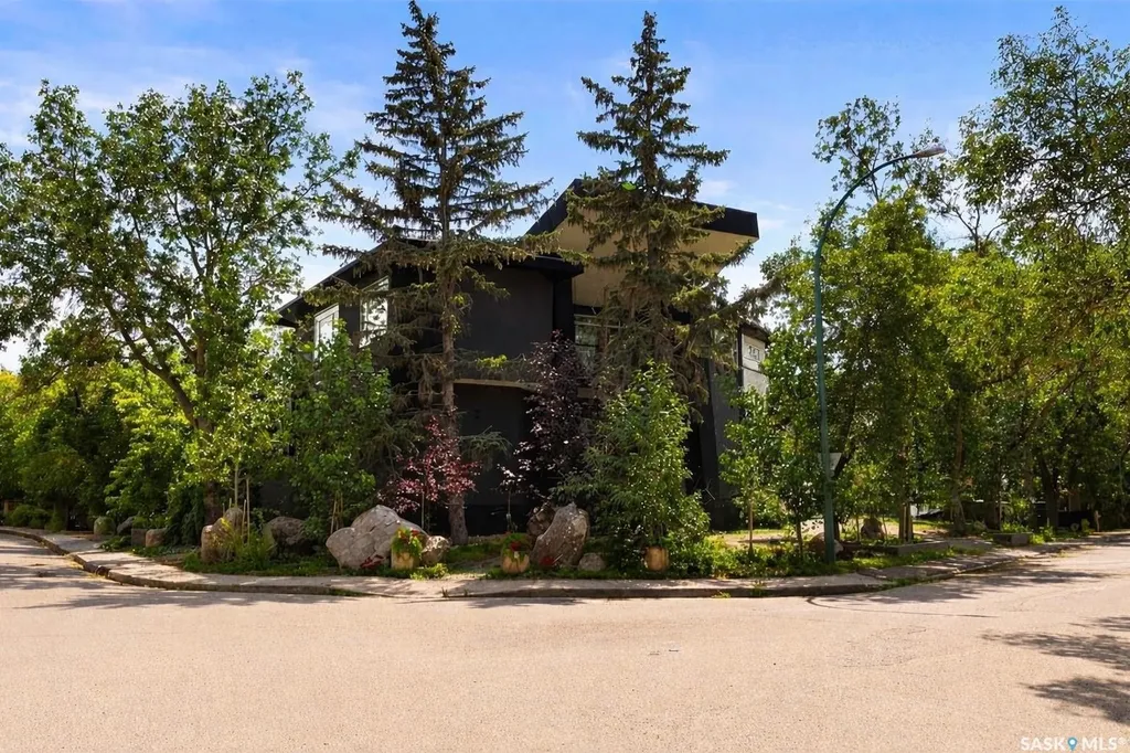3601 Grassick Avenue Regina SK S4S 0Z3