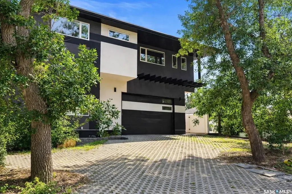3601 Grassick Avenue Regina SK S4S 0Z3
