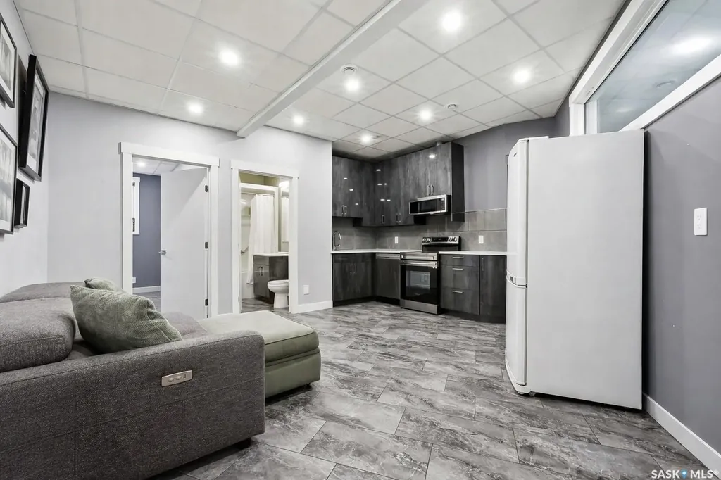 3601 Grassick Avenue Regina SK S4S 0Z3