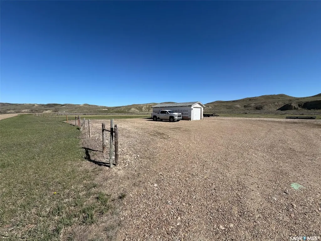 Rural Address Eastend SK S0N 0T0